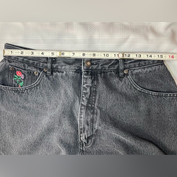 Bugle Boy Vintage Black Rose Embroidered Jeans | Size 16 - Picture 6 of 14